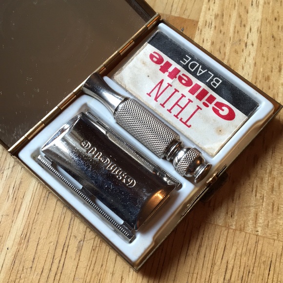 Vintage Gillette double edge razor J4 short handle travel kit mirror brass case - Picture 10 of 16